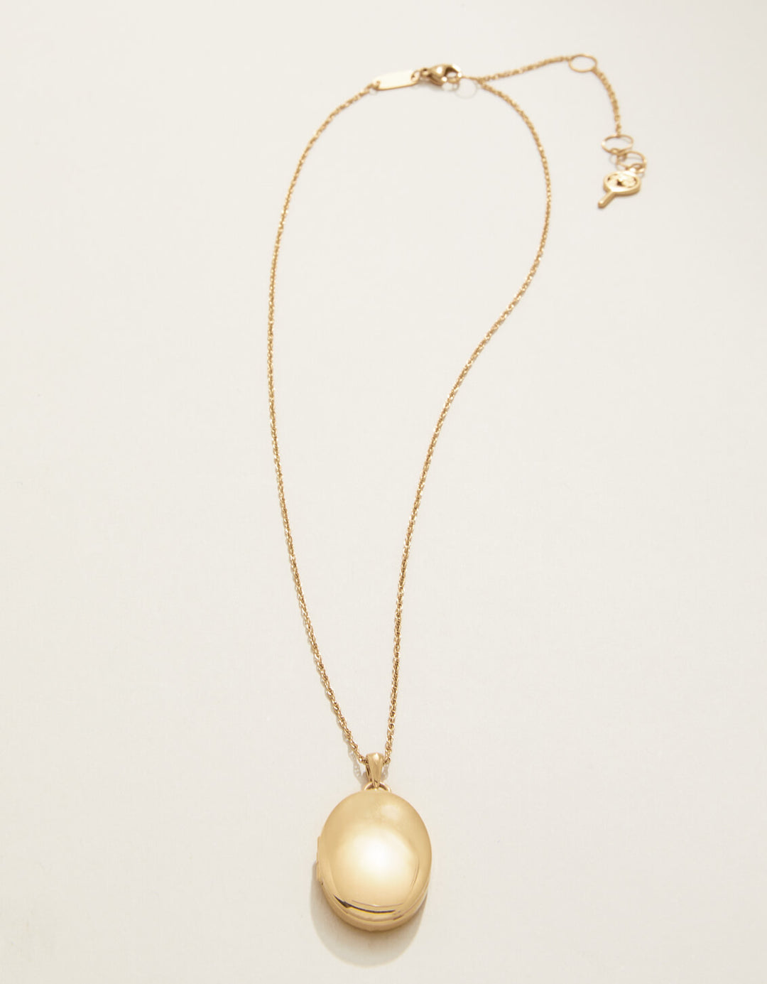 Mini Locket Gold Mini Oval Locket Necklace 17